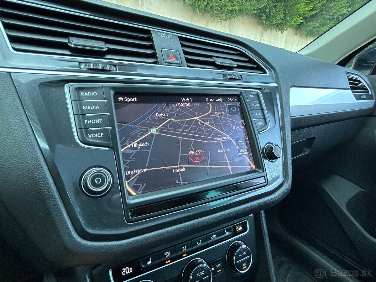 Volkswagen Tiguan 2.0TDi 2017 PO ROZVODECH - 11