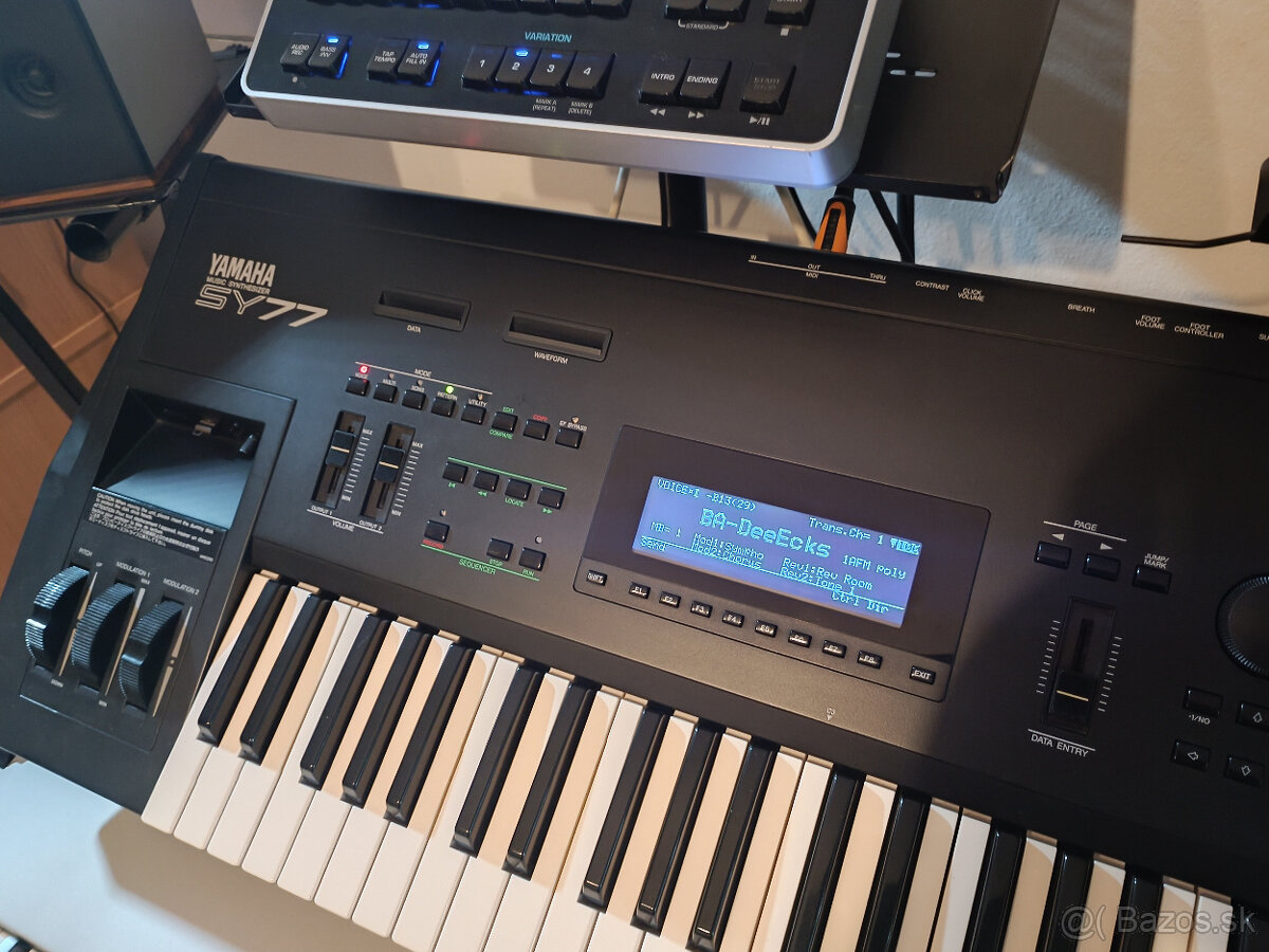 Yamaha SY77 - 11