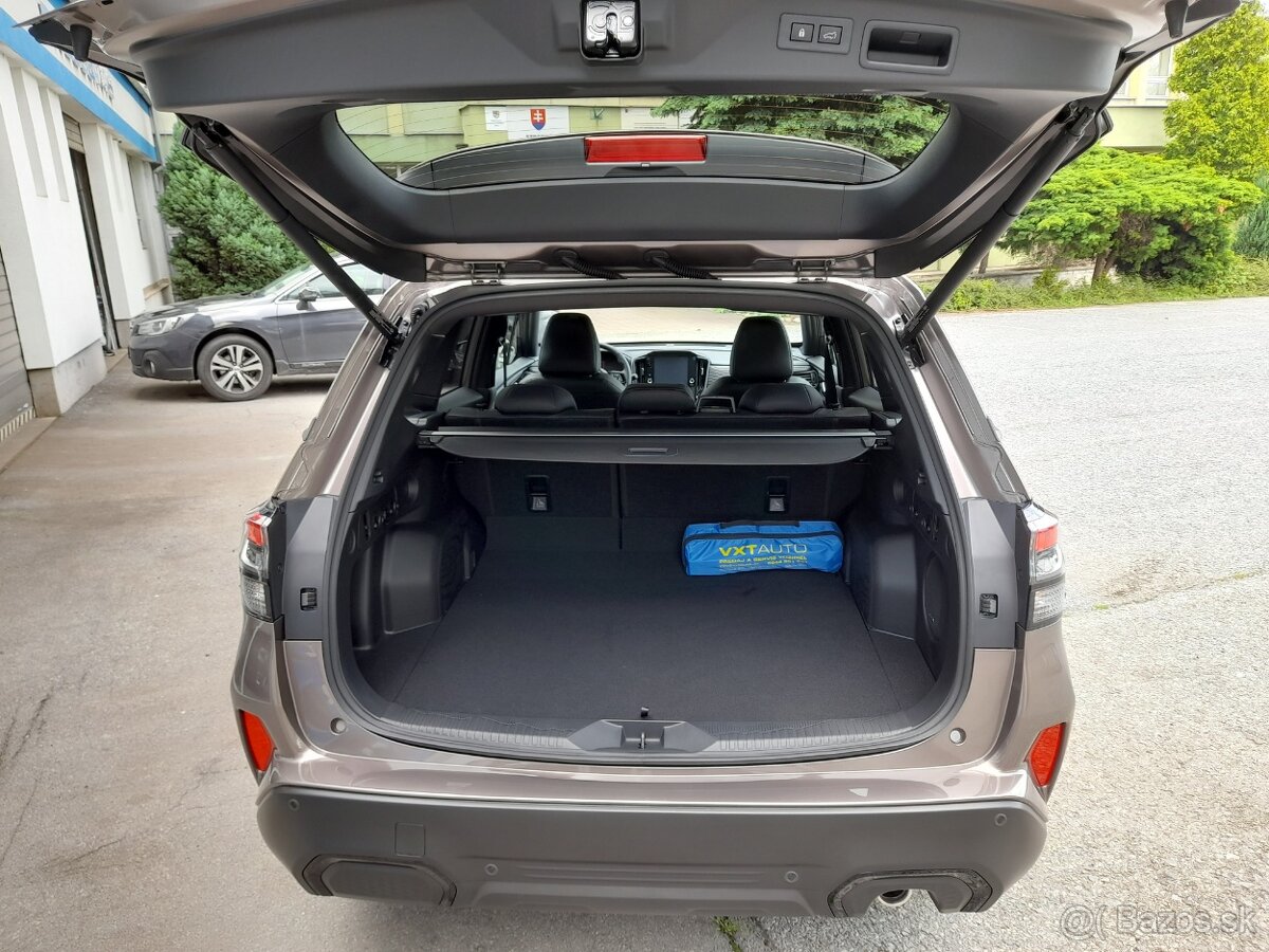 Subaru Forester 2.0i CVT Touring - Možný odpočet DPH - 11