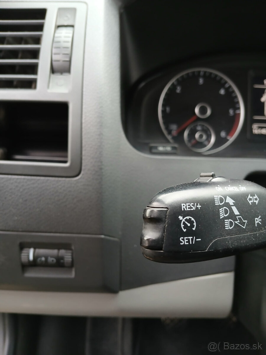 VW CARAVELLE T5.1,8míst,161tkm,CEBIA,AC,TZ,1.maj,DPH - 11