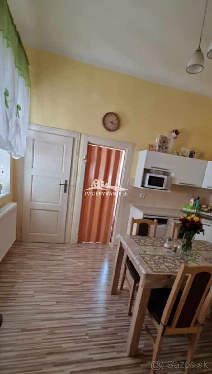 TOP cena - 3-izbový byt na Krivej v centre mesta - 11