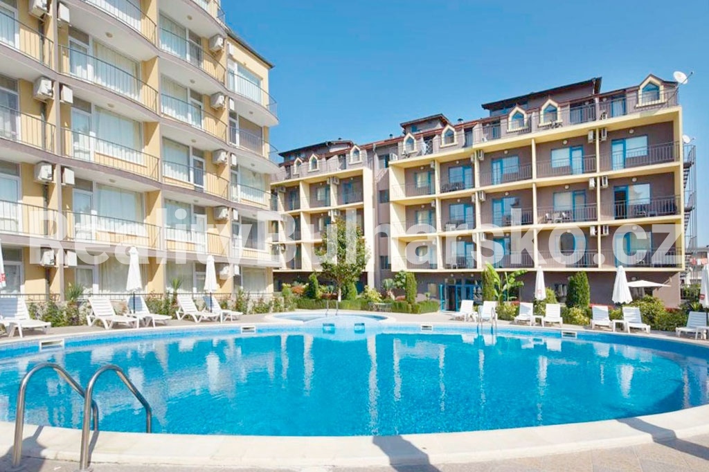 Zařízené studio 1+kk (31 m²) s prostorným balkonem - 11