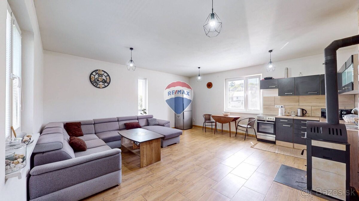 NOVOSTAVBA, Rodinný dom, 4+1izb, 696m2, +terasa, 6 min. od - 11