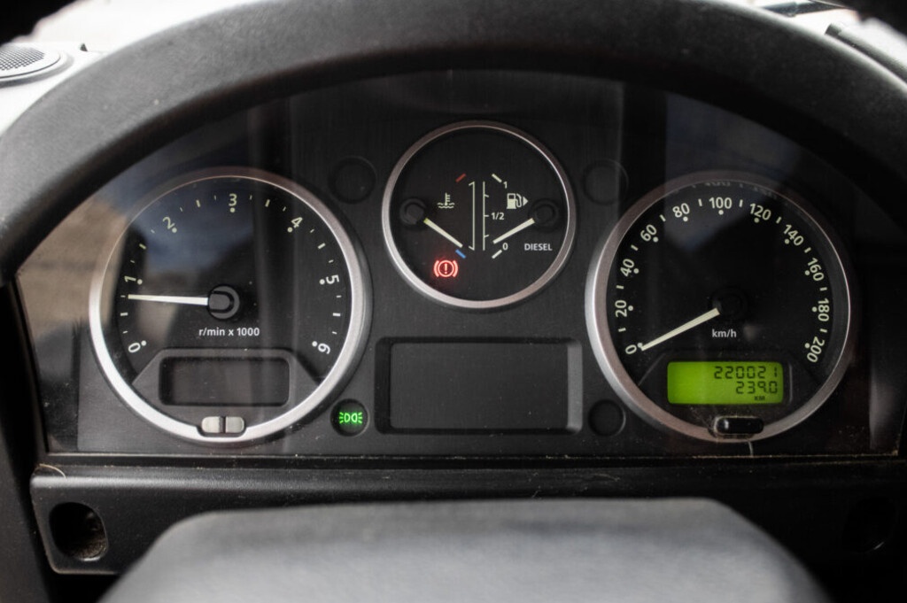 Land Rover Defender 110 SW, 90kW, (2007) - 11