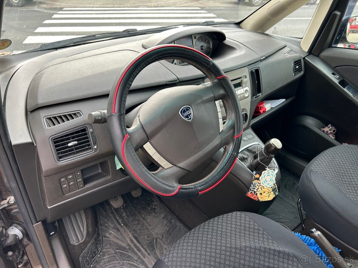 Lancia Musa 1.3 JTD MultiJet 90 Oro - 11