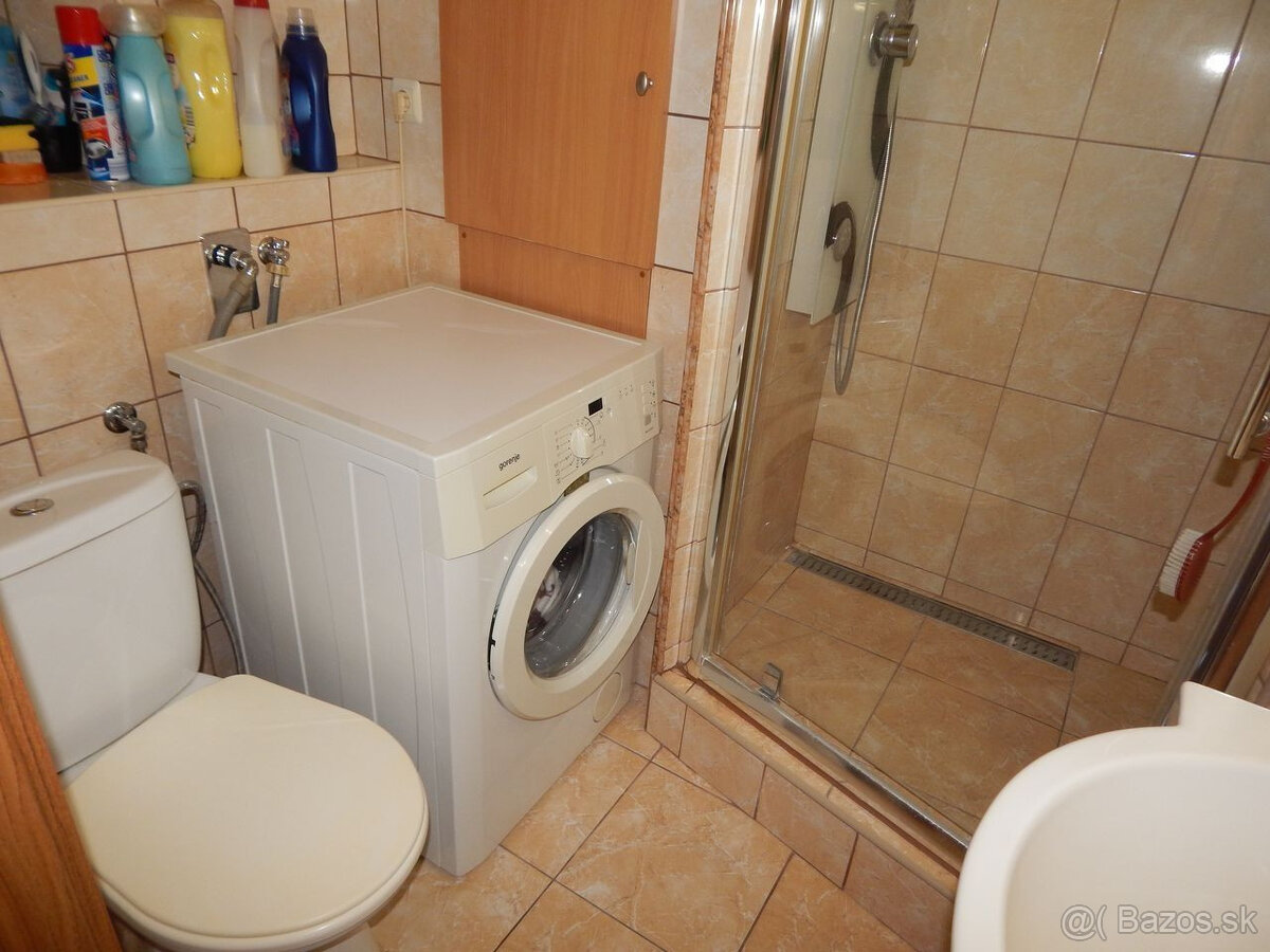 SPEKTRUM REALITY- Na Predaj garsónka, 23 m2 s loggiou , okre - 11