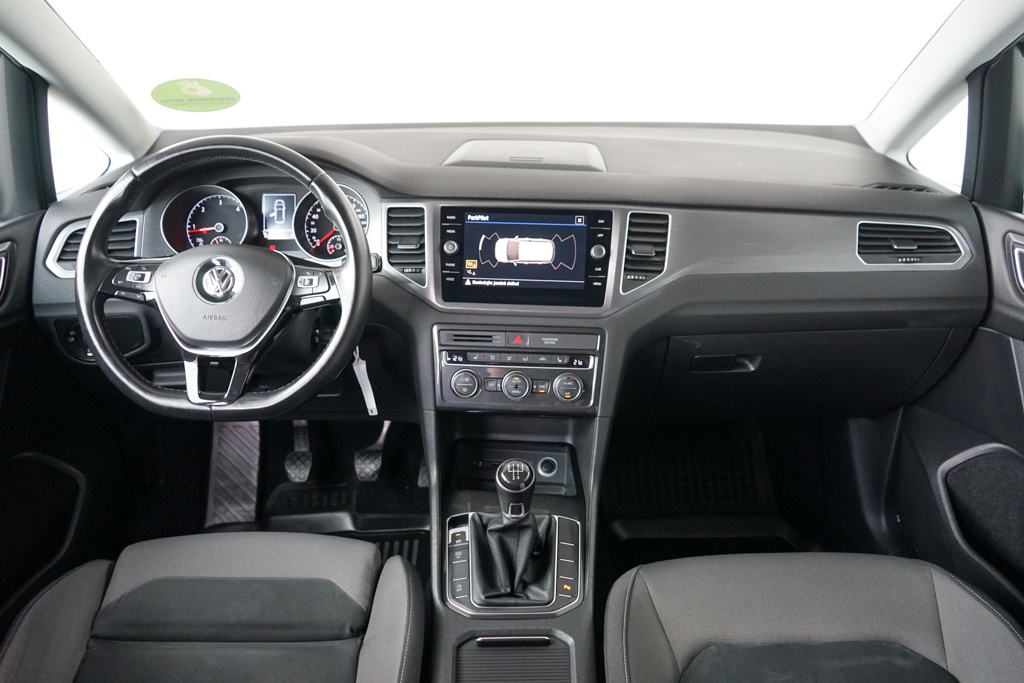 26-Volkswagen, Golf, 2018, nafta, 1.6 TDI Comfortline,85kw - 11