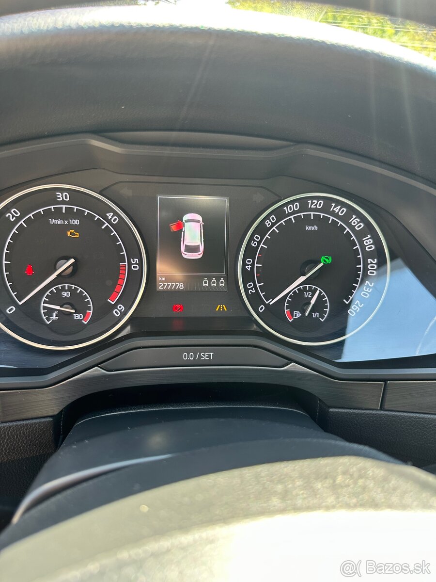 Škoda Superb DSG 2016 - 11