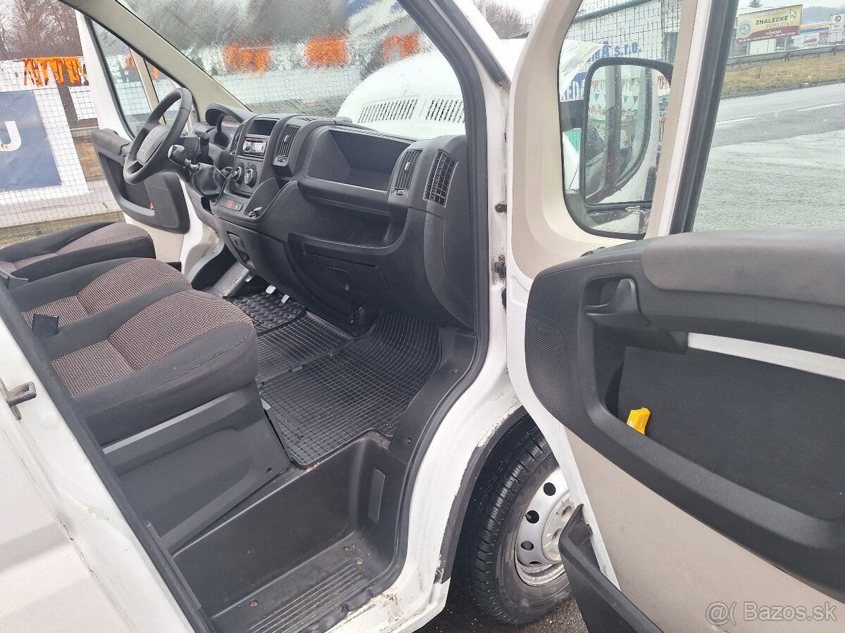 Citroën Jumper 2.2 HDi 5 miestne L3H3 - 11
