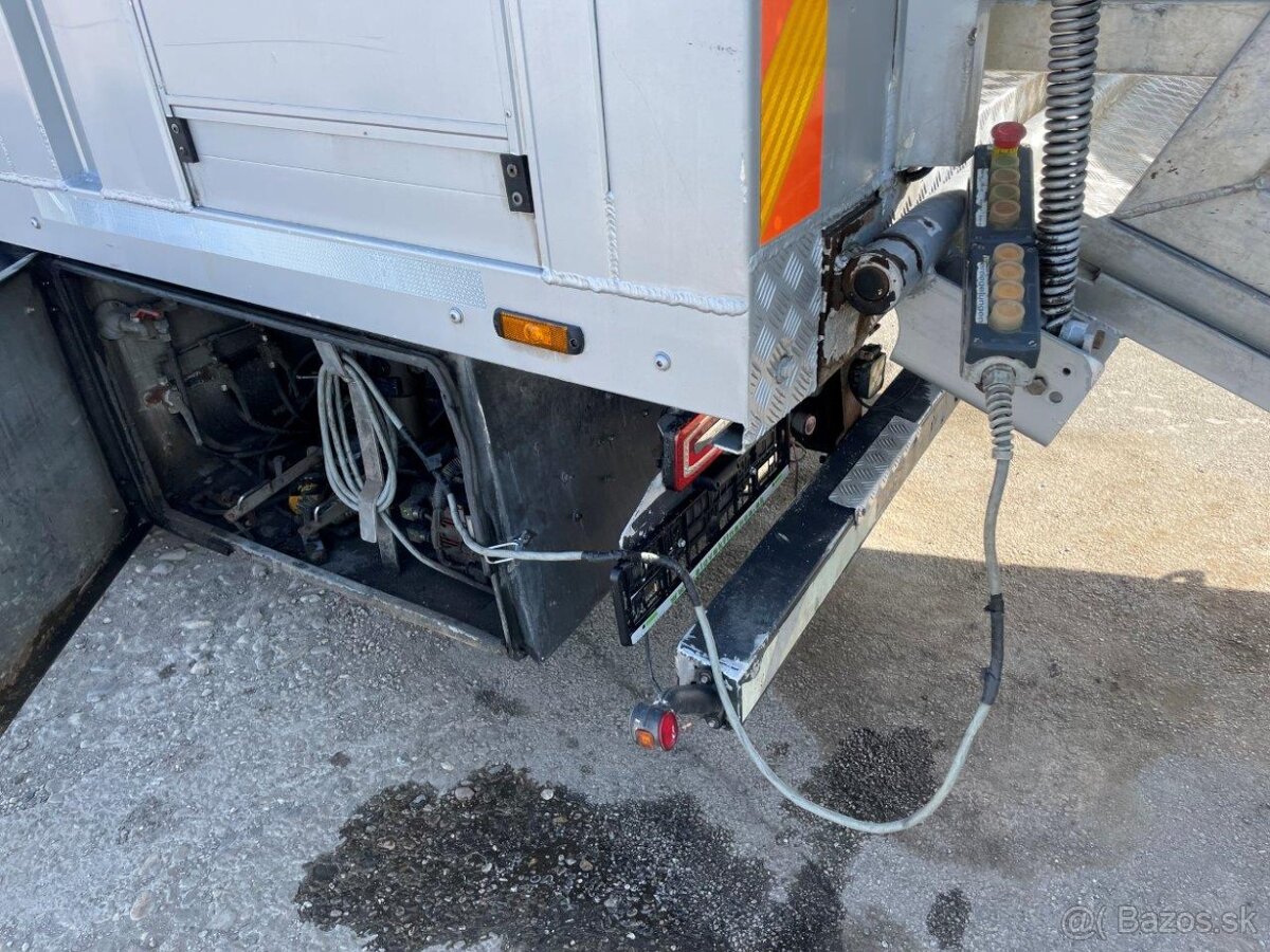 DAF 2008 VIN 417 preprava dobytka - 11