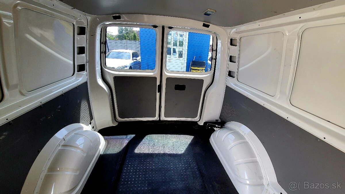 Volkswagen Transporter T5 2.0 TDI-84 kw BMT Long - 11