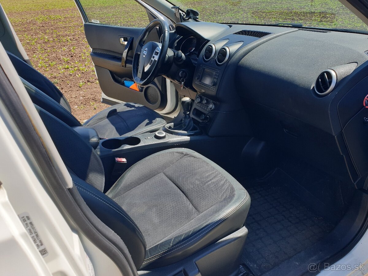 Nissan QASHQAI 1,6dCi 4x4 - 11