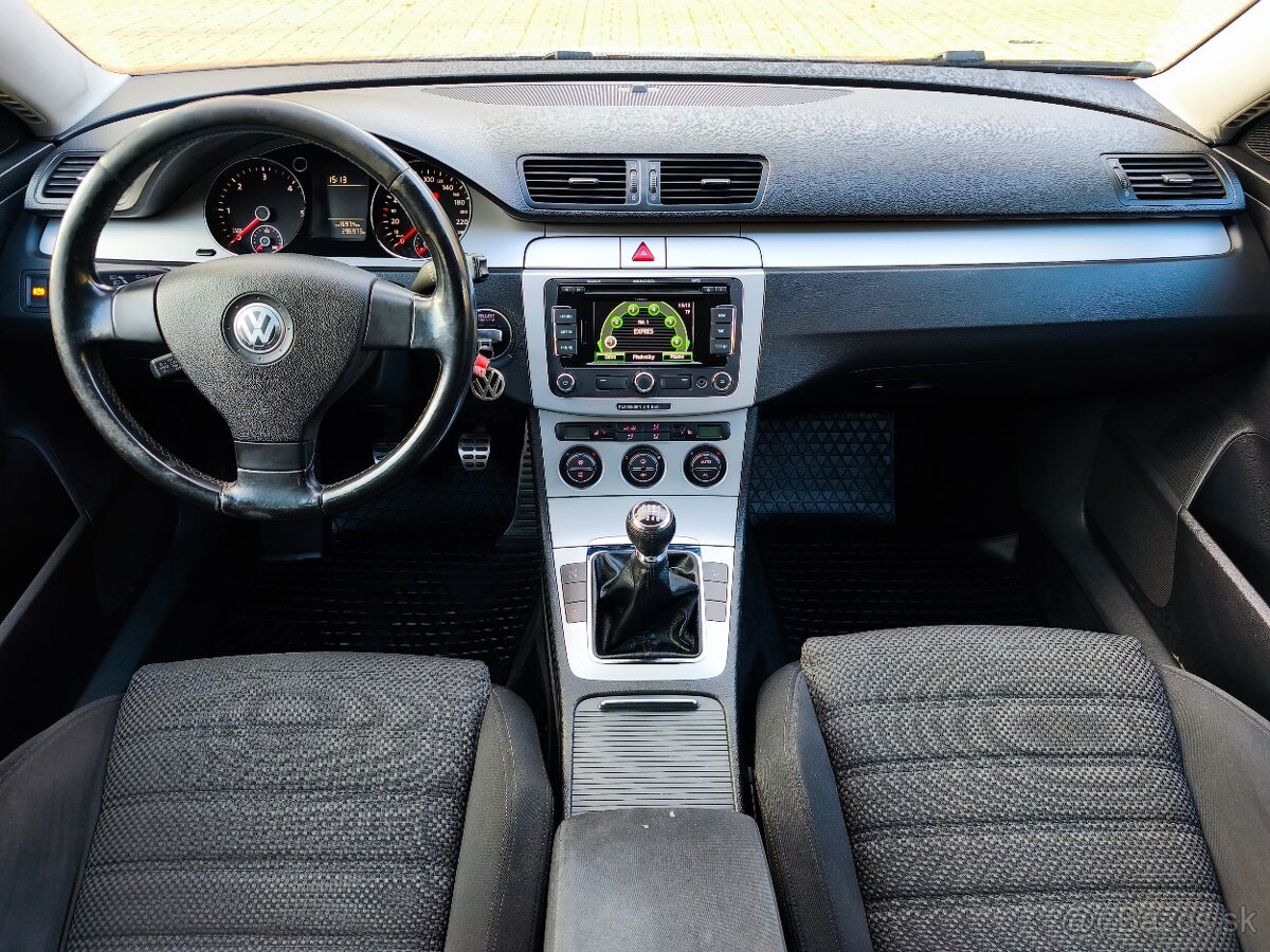 Volkswagen Passat B6 Facelift 2,0 TDI COMMONRAIL len 290tis - 11