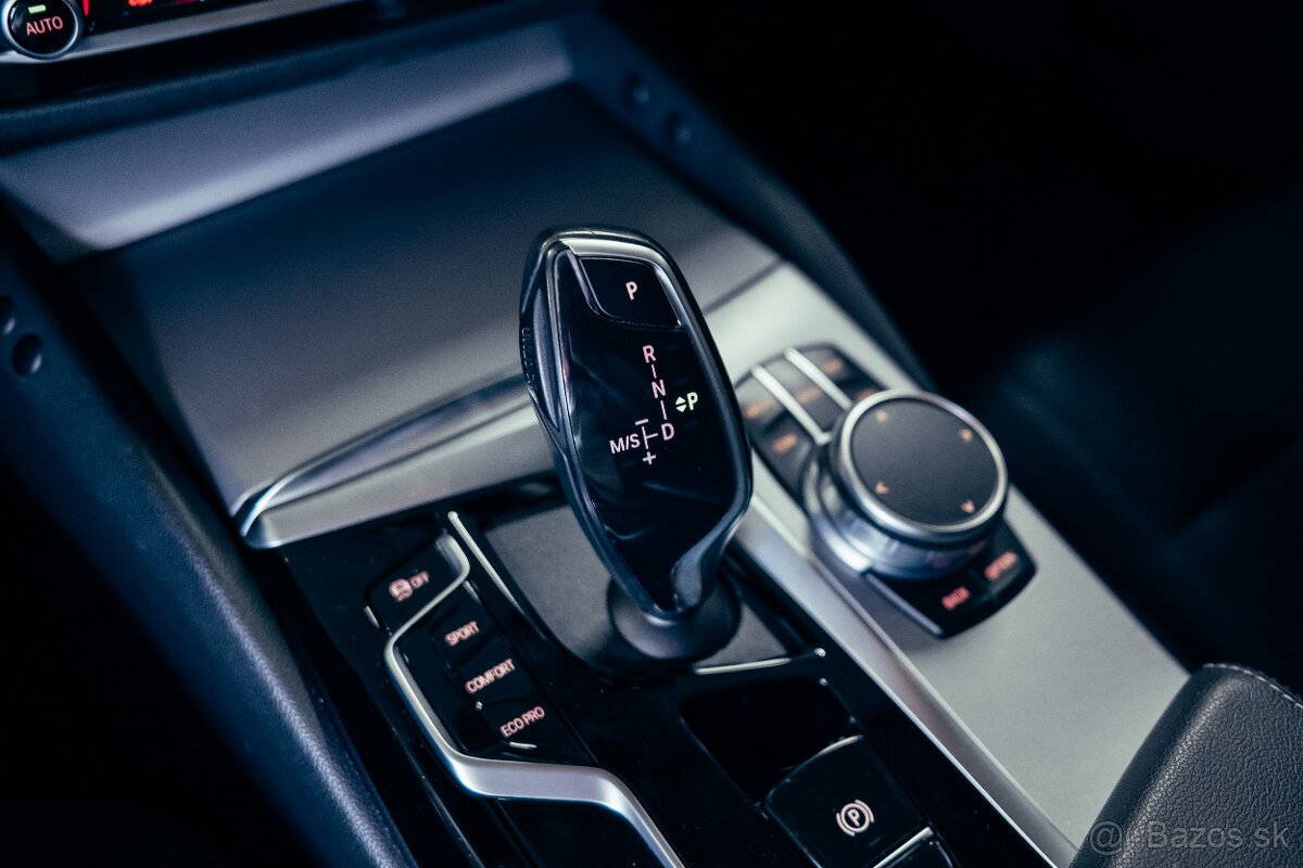 BMW 530d MHEV xDrive Touring Facelift, 2021, odpočet DPH - 11