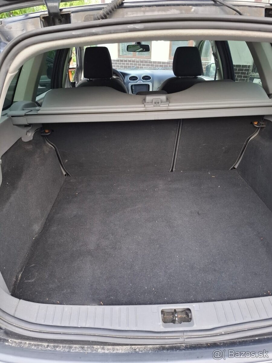 FORD FOCUS KOMBI 1,6 TDI ECOnetic - 11