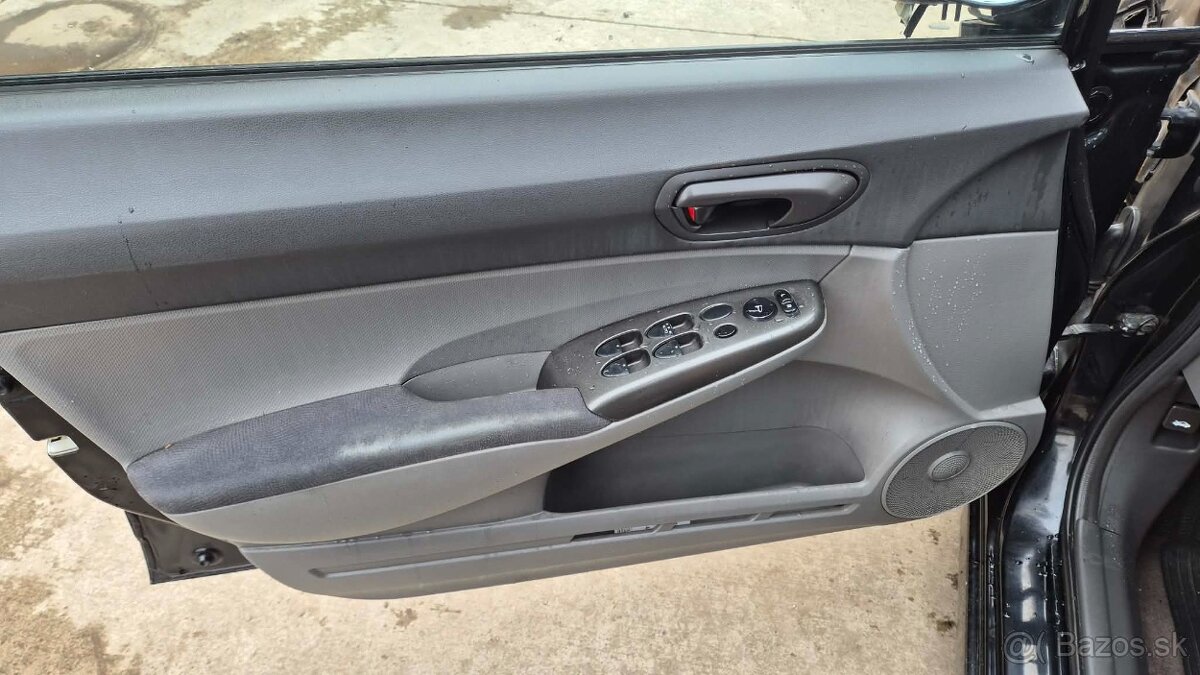 Honda Civic 1,8i - 11