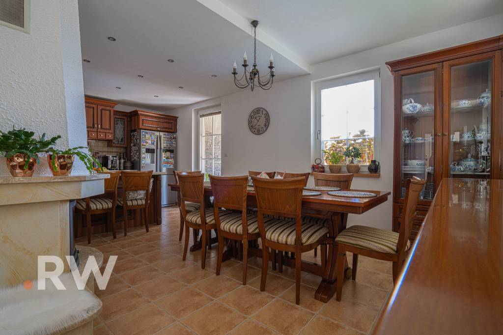 REWIN I Majestátny rodinný dom s investičným potenciálom - 11