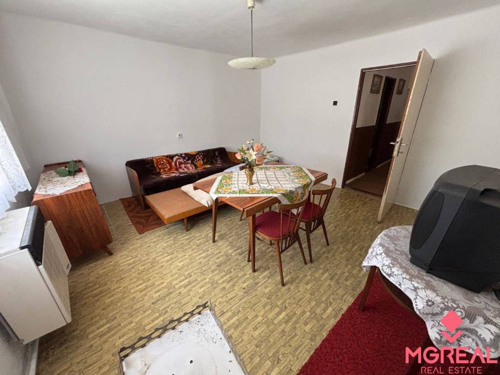 Rodinný dom Veľké Bedzany - 11