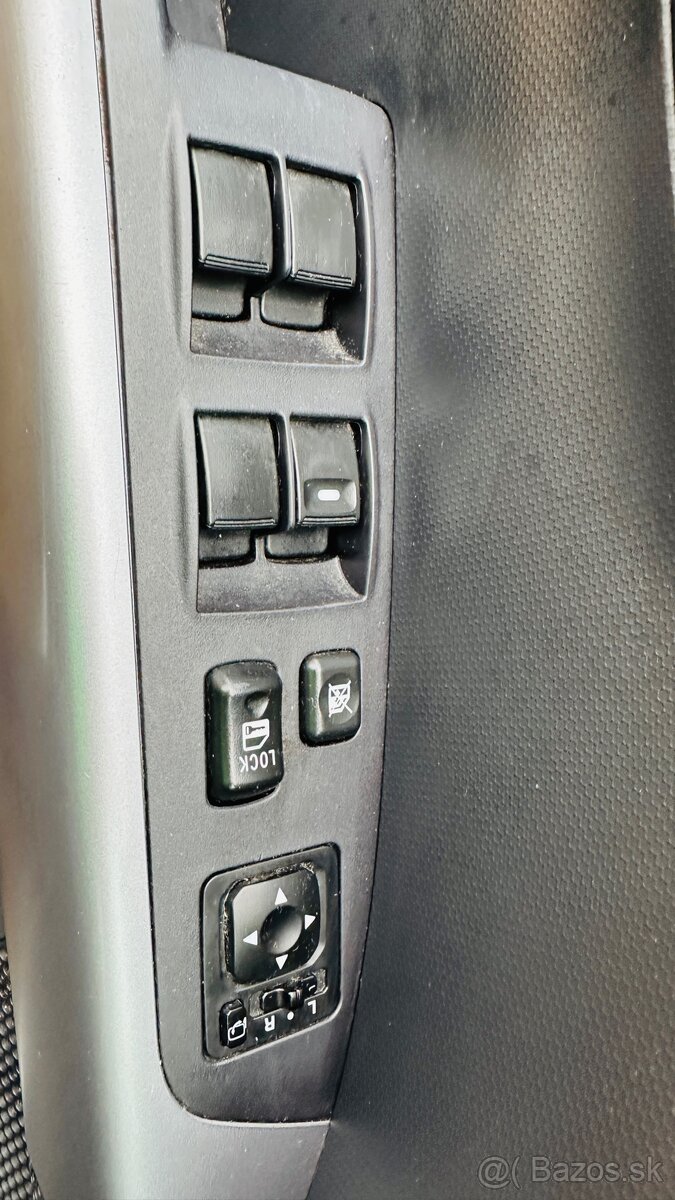 Predám Mitsubushi Outlander 2,2 diesel - 11