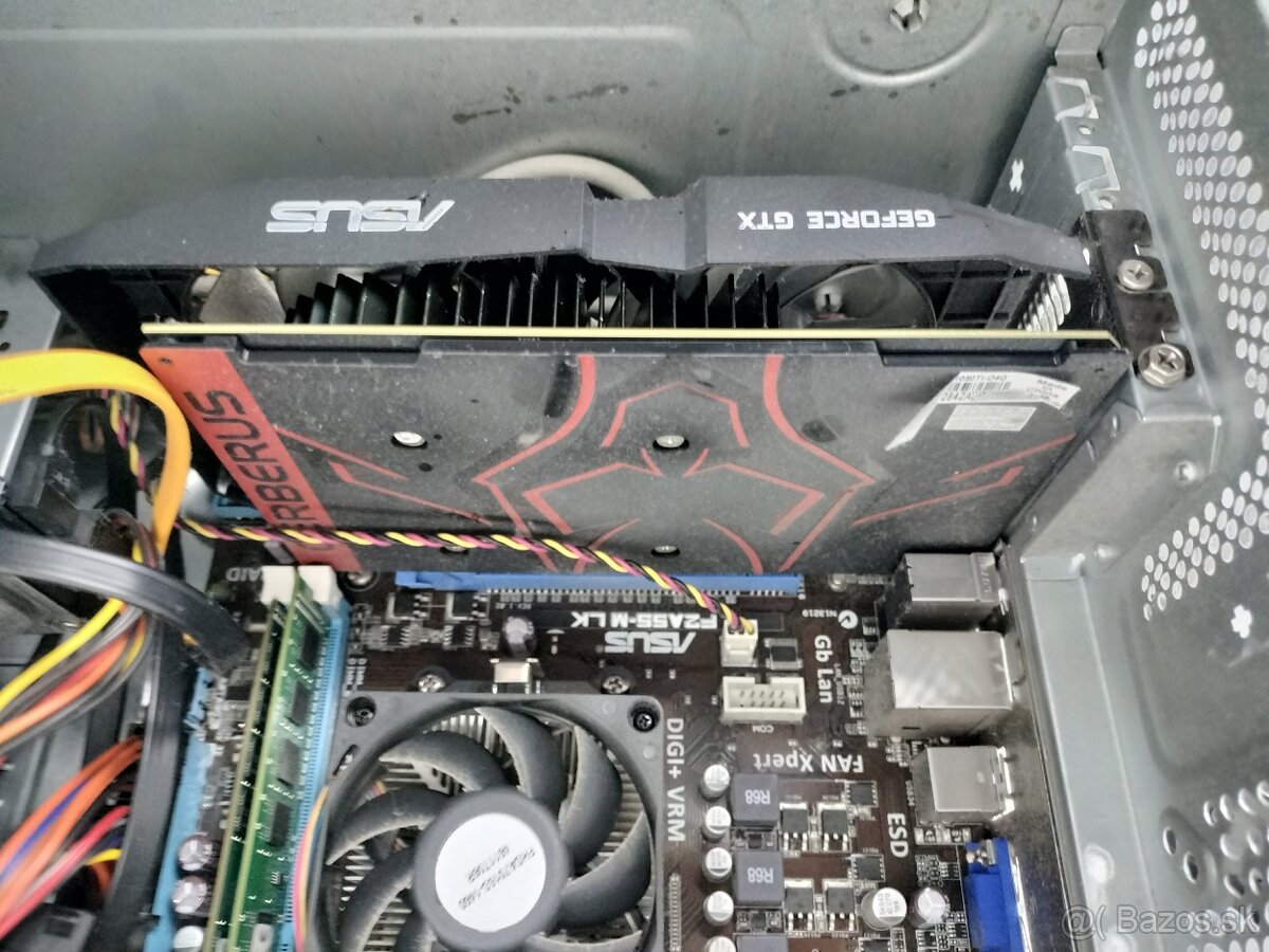 Predám Počítač vhodný aj na hry - 11