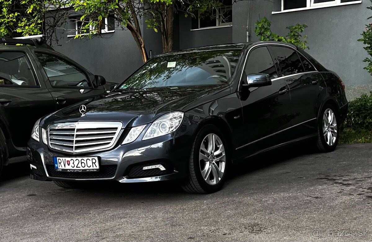 Mercedes -Benz MB E350 W212 rv2010 - 11