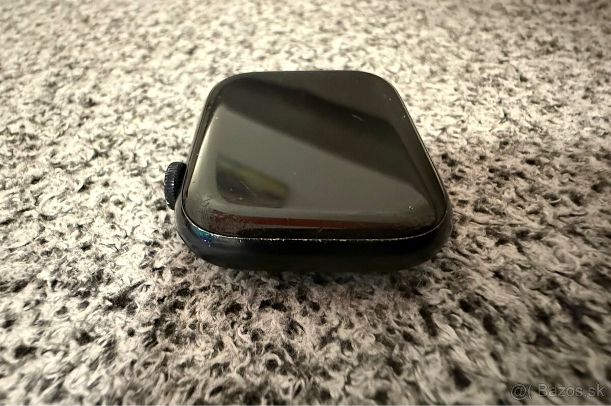 Apple Watch 8 45mm - 11