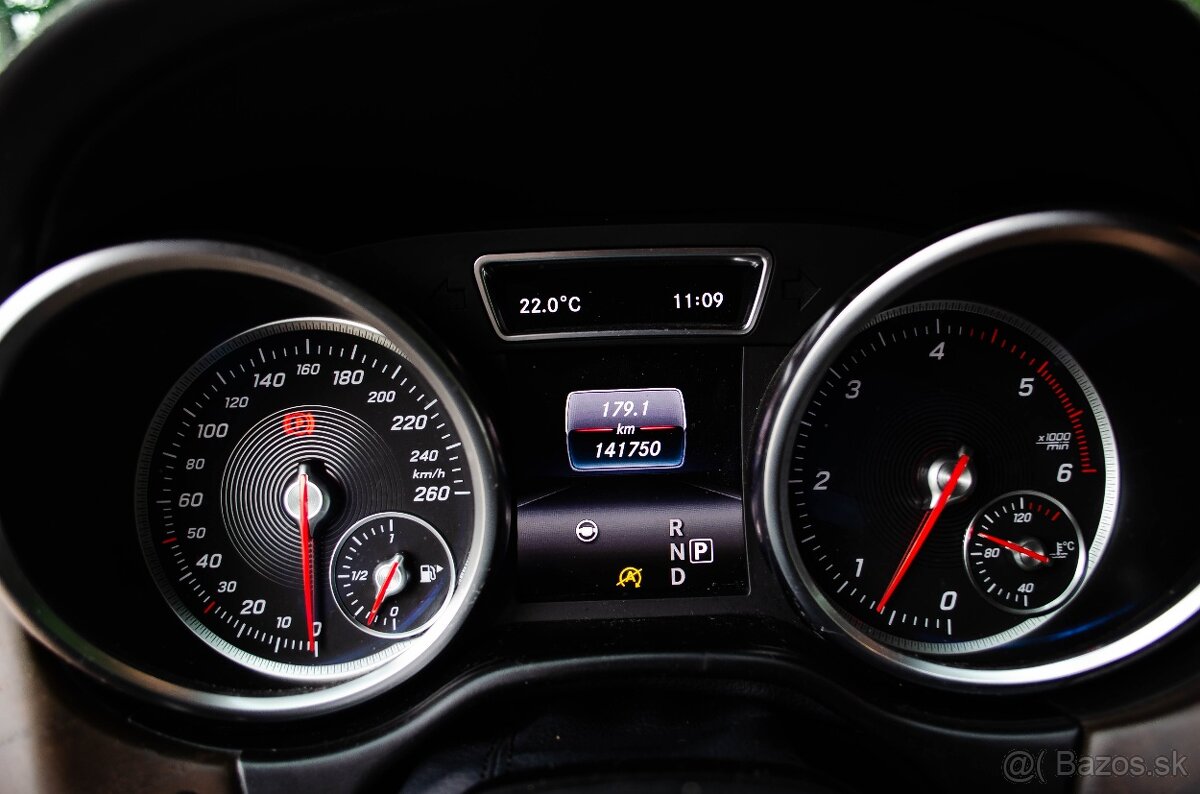 Mercedes-Benz GLS 350 d 4MATIC - 11