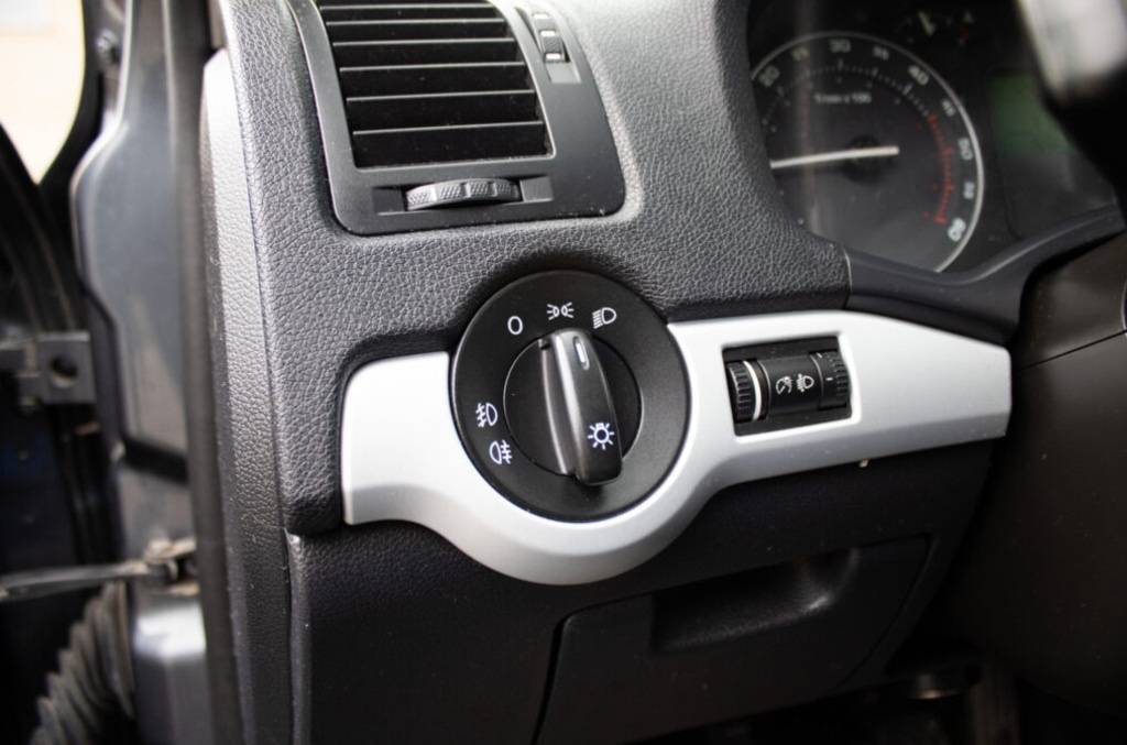 Škoda Octavia 2 z roku 2007 - 11