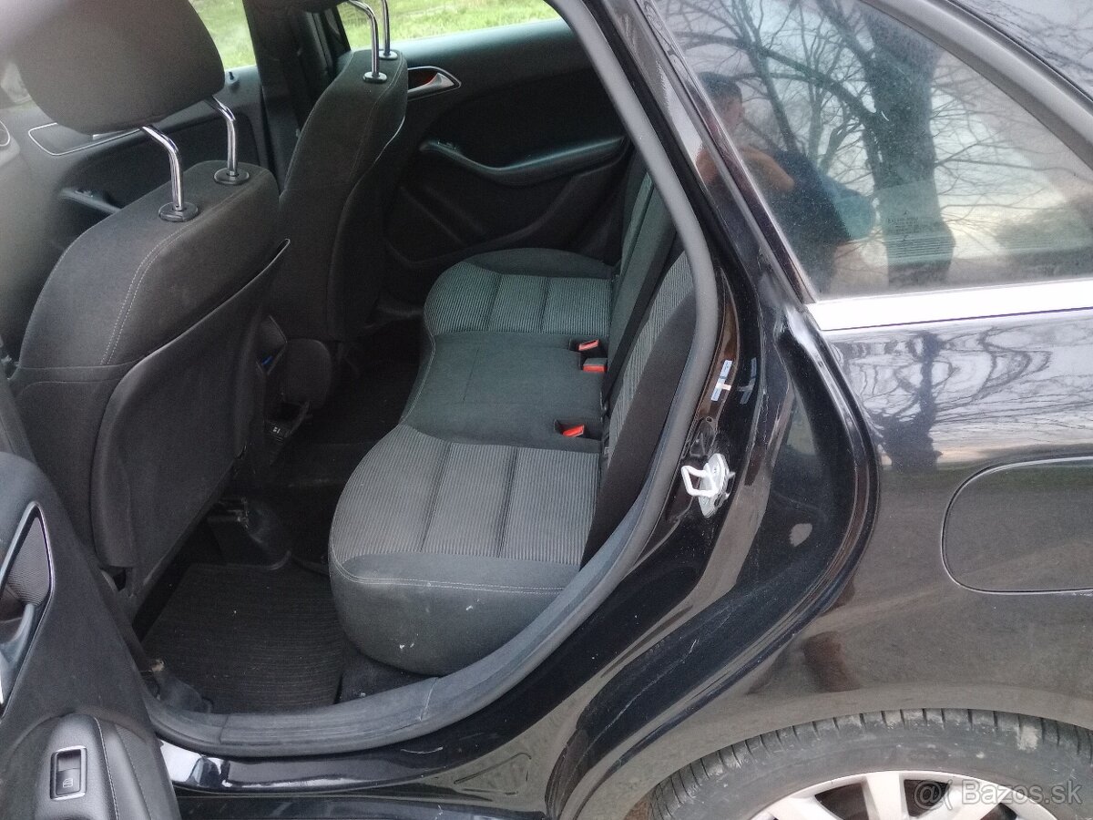 Mercedes Benz B 180 - 11