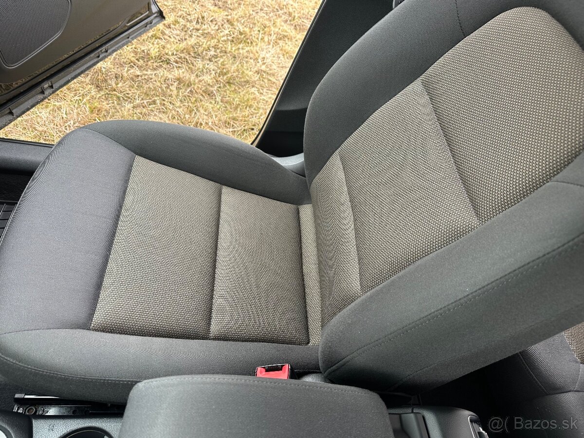 Audi Q3 2.0 TDI Prestige - 11