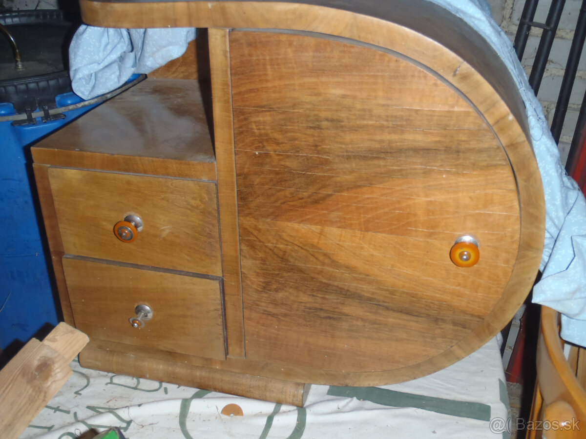 Nočné stolíky - 11