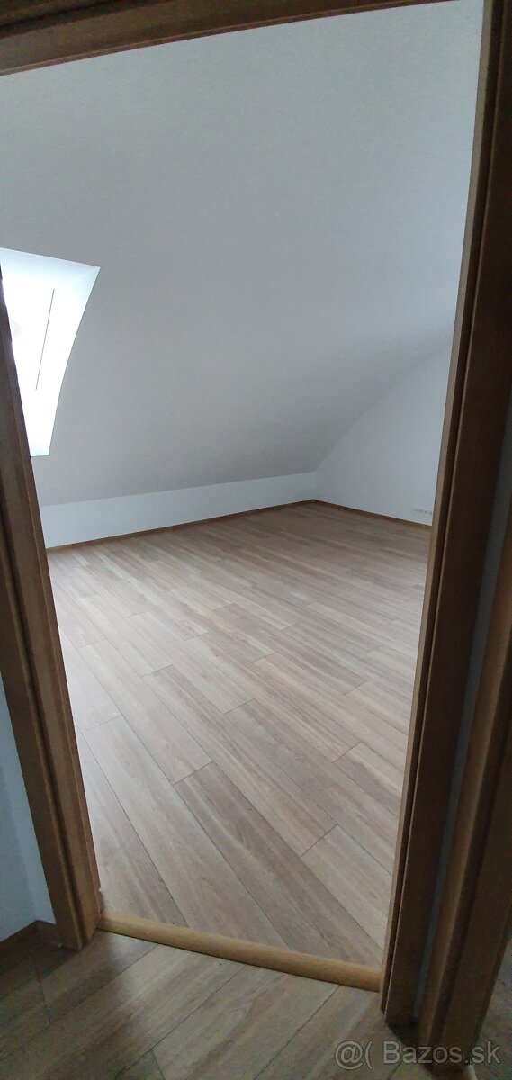 Polyfunkčný dom - 11