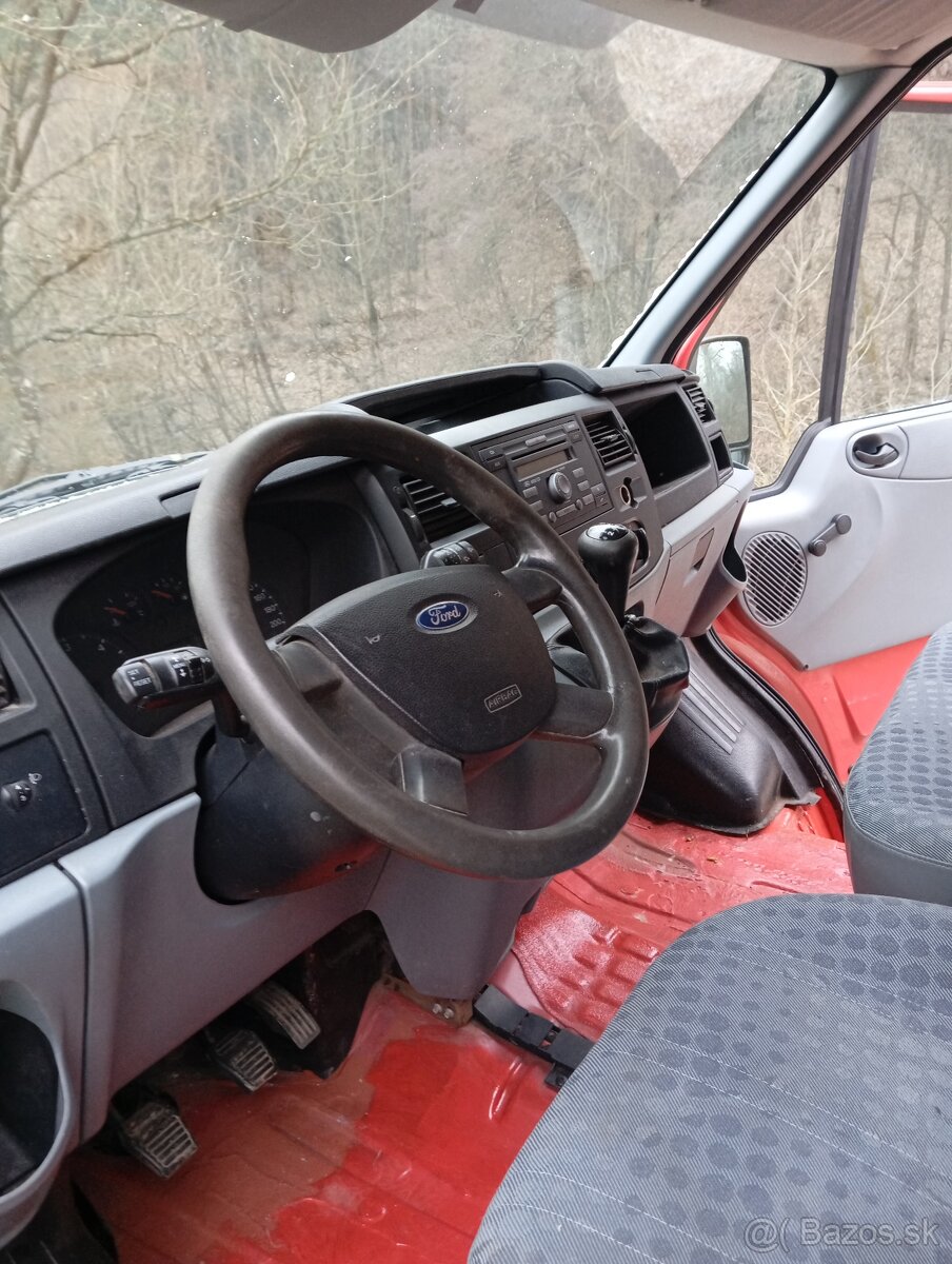 Ford Transit 2,2 izoterma - 11