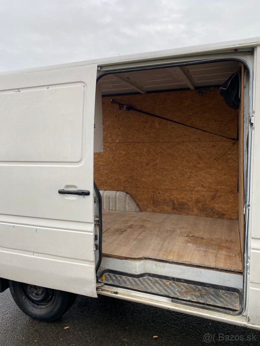 Mercedes-Benz Sprinter 208CDI 2.2 2003 - 11