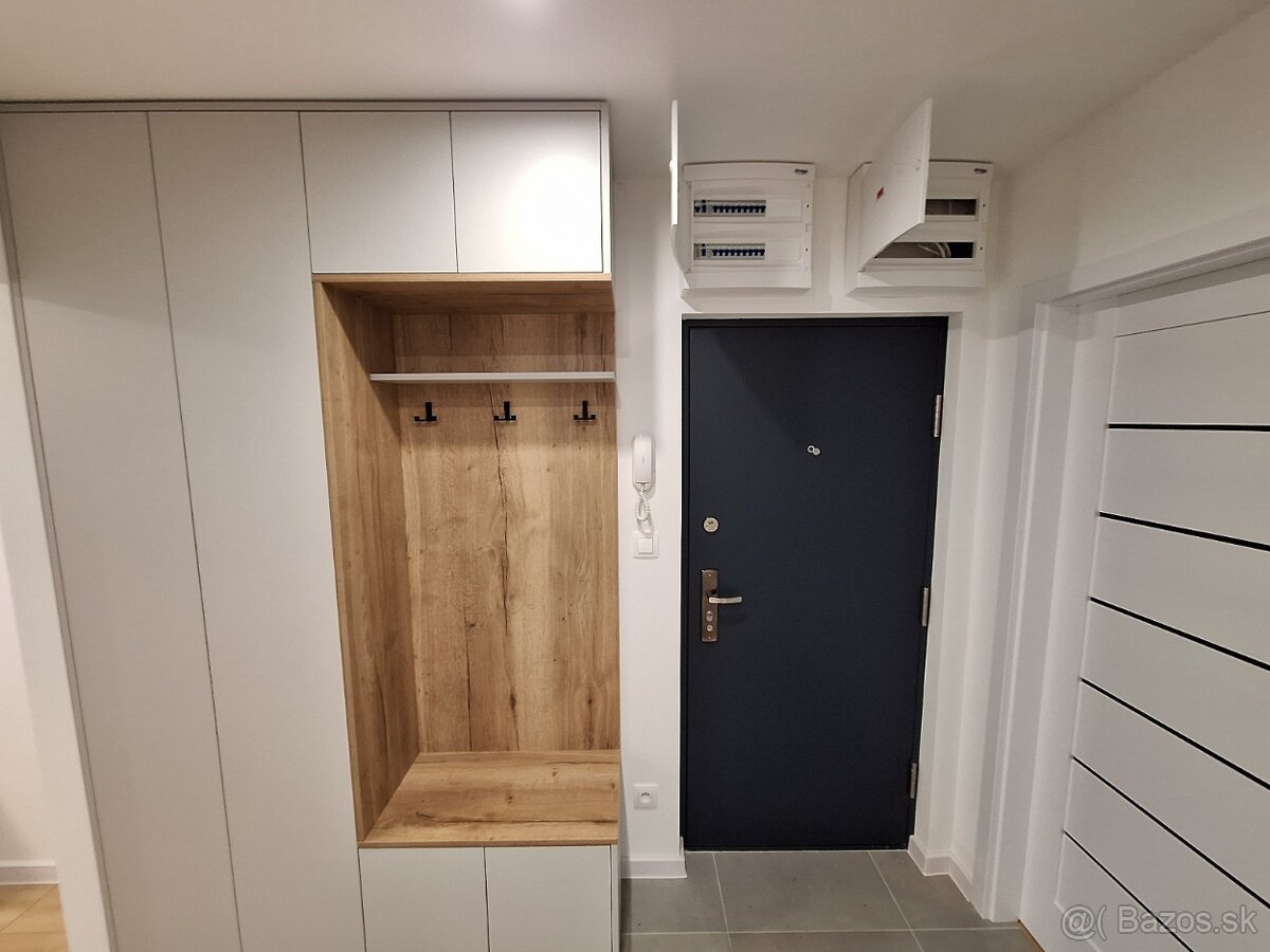 TERASA - Prenájom 3 izb byt, Lesnícka, 68 m2, 4/7p, výťah - 11