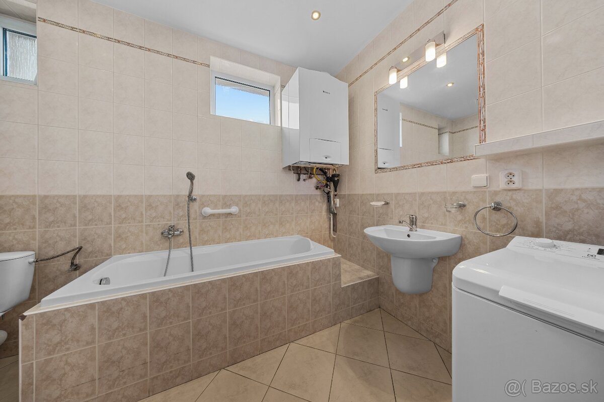 4-IZBOVÝ RODINNÝ DOM S GARÁŽOU, ZIMNOU ZÁHRADOU A PIVNICOU - 11
