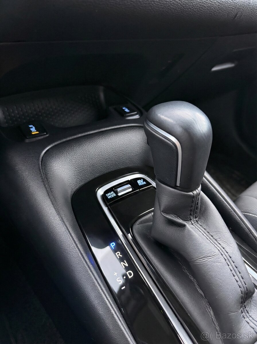 Toyota Corolla Combi 2.0 Hybrid (2019) - 11