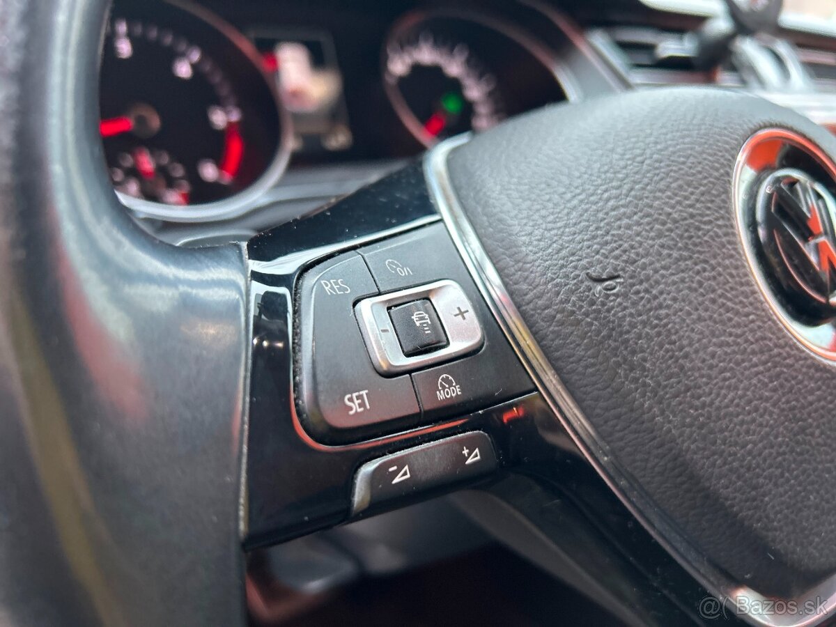 Volkswagen Passat 2.0 TDI automat - 11