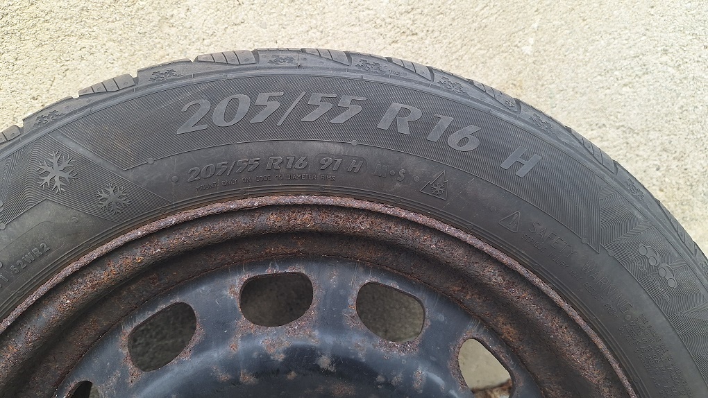 starsie plech disky R16 + pneu - 11