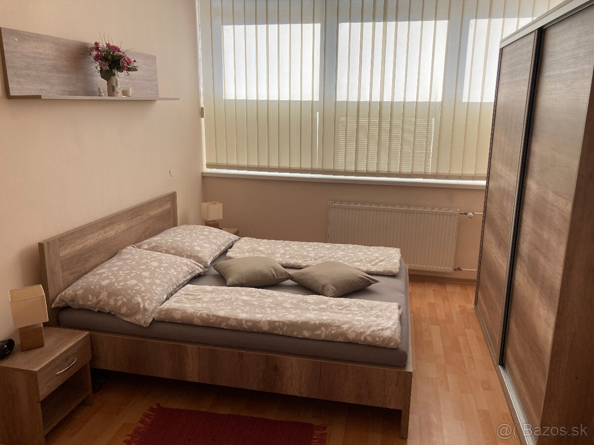 PRENÁJOM 2 IZBOVÝ BYT - 11