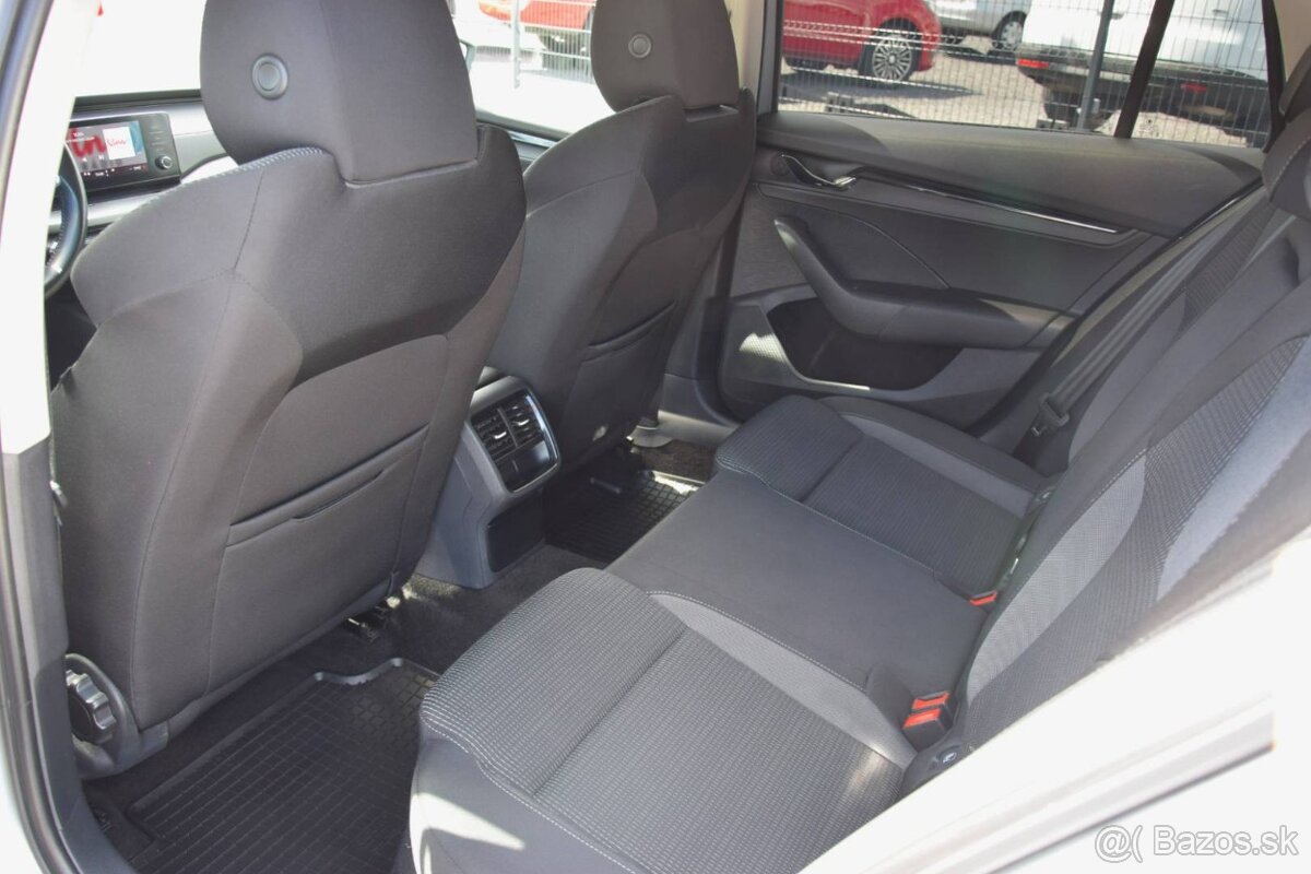 Škoda Octavia Combi 2.0 TDI - 2022 - 11