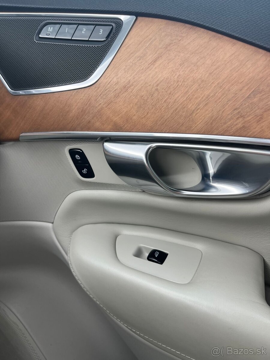 Volvo XC90 D5 Drive-E Inscription AWD A/T - 11