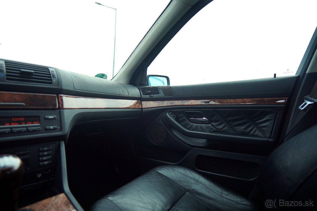 BMW E39 528i Sedan Manuál - 11