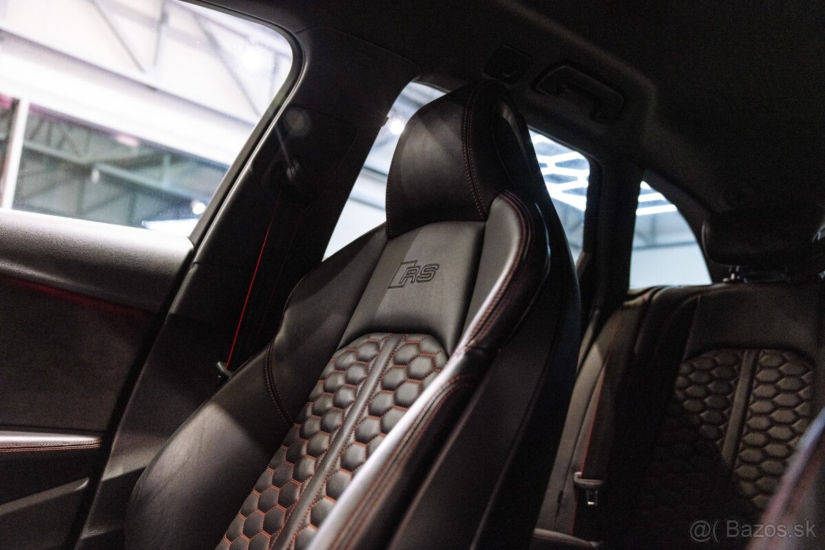 Audi RS4 (B9) 2.9 331 kw - odpočet DPH, carbon-ceramic - 11