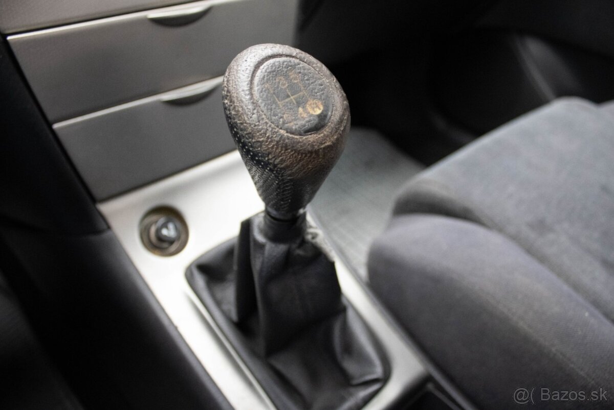 Toyota Corolla 2.0 D-4D 81kW - 11