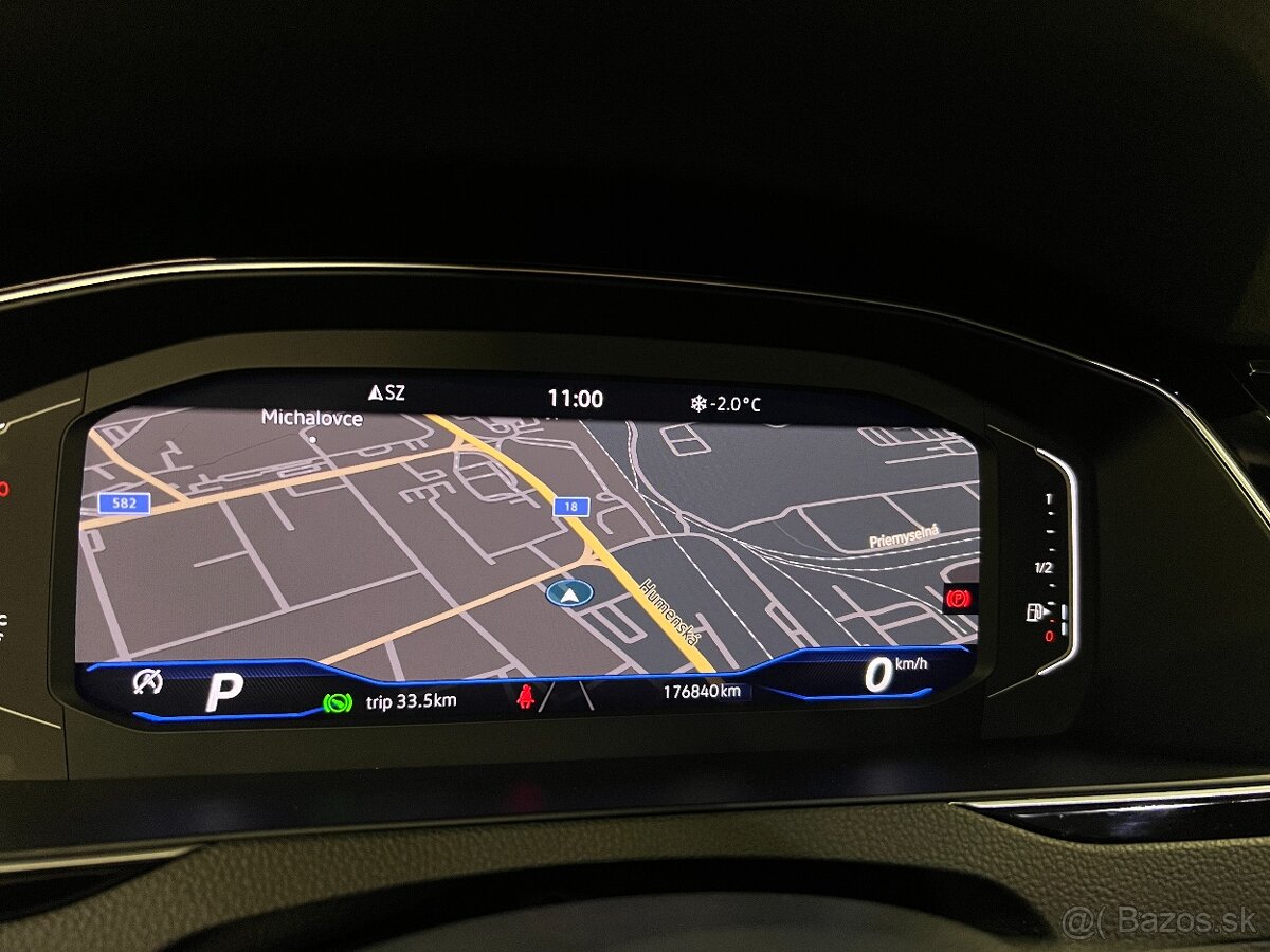 Volkswagen Passat Variant 2.0 TDI EVO Elegance DSG - 11