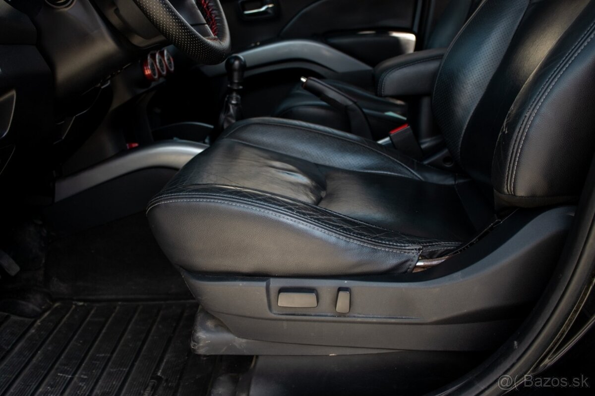 Mitsubishi Outlander - 11