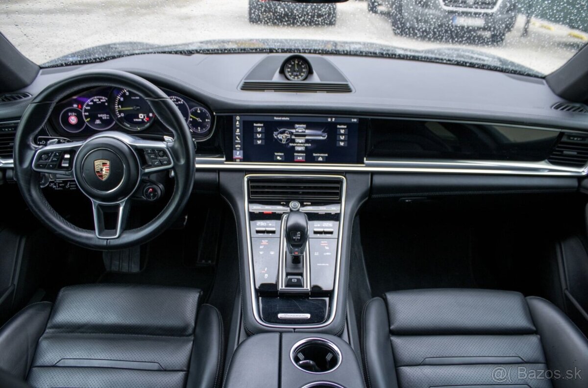 Porsche Panamera 4 E-Hybrid 4x4 A/T - 11