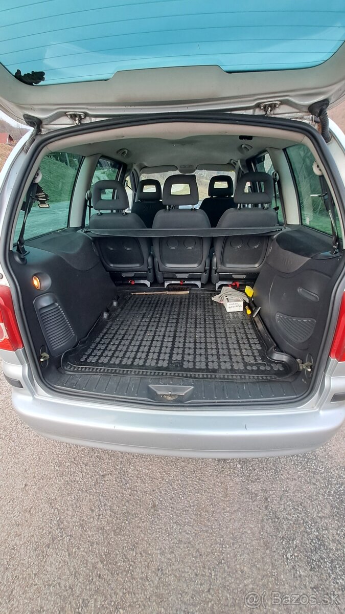 Volkswagen Sharan 1.9 tdi 96kw - 11
