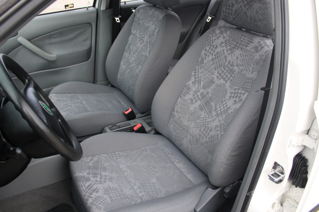 Škoda Octavia 1,4 MPi 44 kW LX - 11